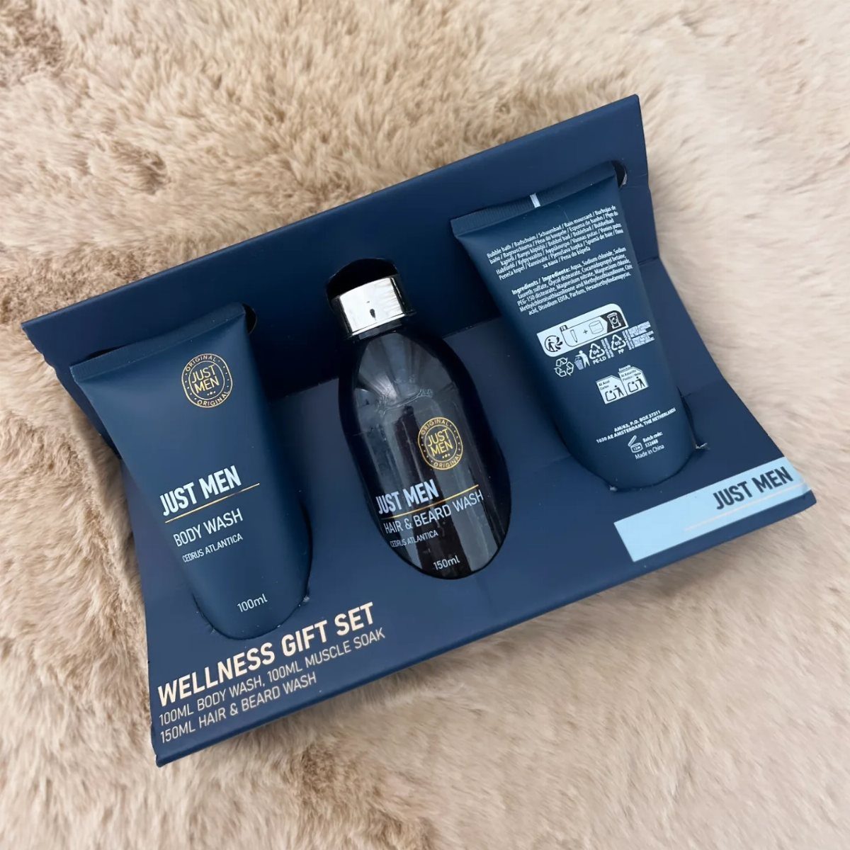Wellness gift set for men with body wash and beard wash in blue box